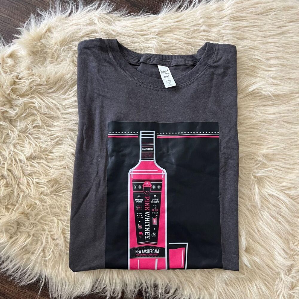 NWOT dark gray Barstool Sports Pink Whitney Graphic Tee T-shirt L